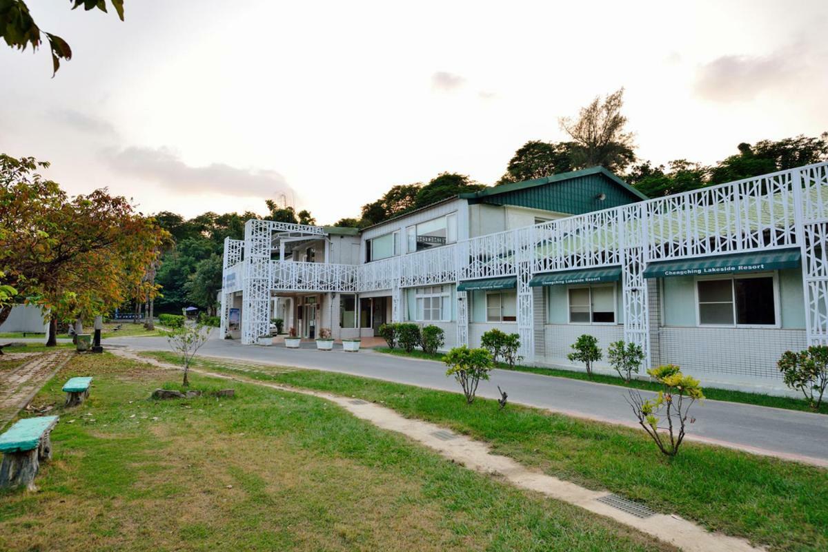 Chengching Lakefront Resort Kaohsiung Exterior foto
